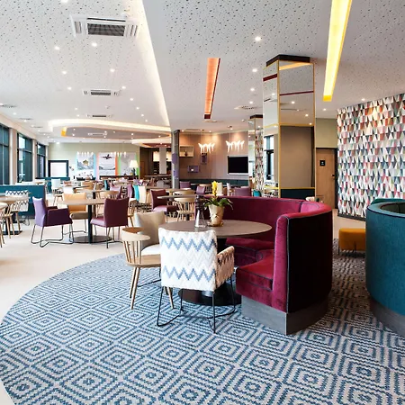 Hampton By Hilton Messe 3*