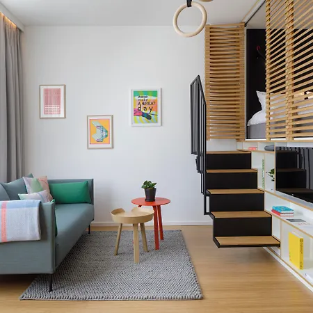 Zoku Aparthotel 4*