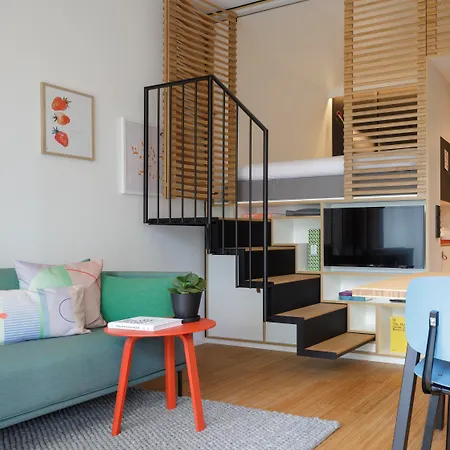 Aparthotel Zoku 4*