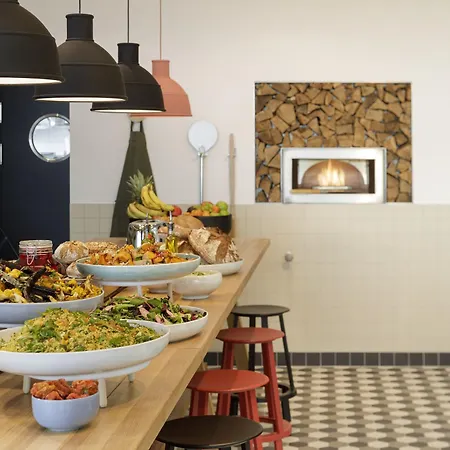 Zoku Aparthotel Vienna