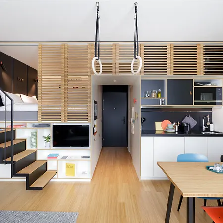 Zoku Aparthotel 4*
