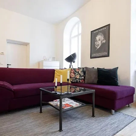 Charming & Authentic Flat - Central Located