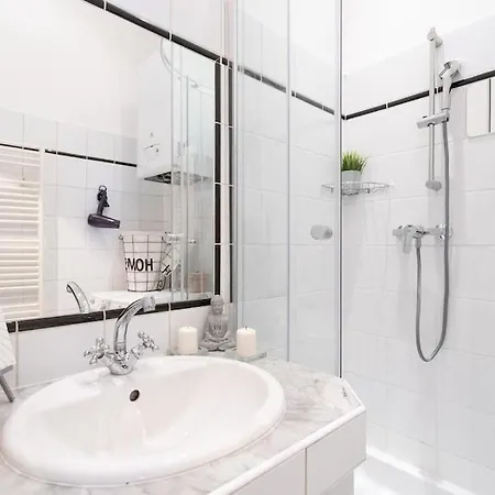 Apartment Charming & Authentic Flat - Central Located