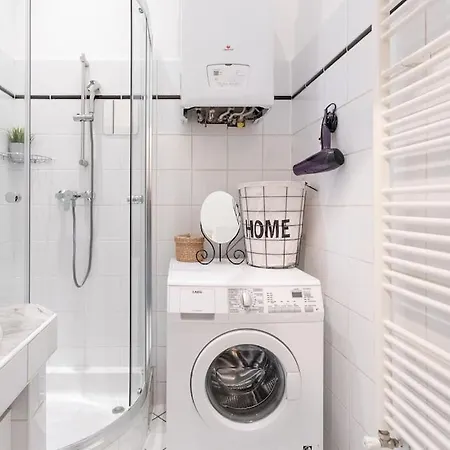 Charming & Authentic Flat - Central Located