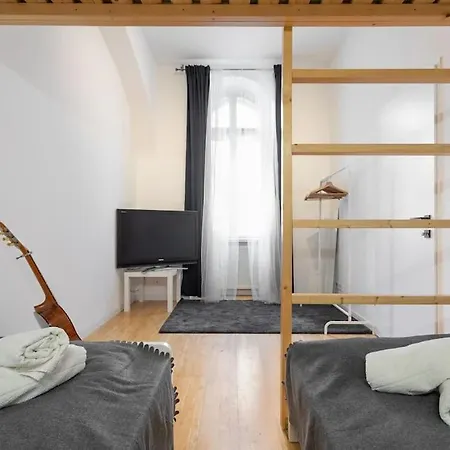 Charming & Authentic Flat - Central Located *