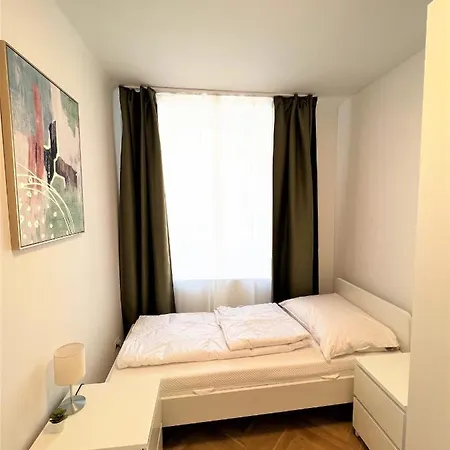 Apartment Unique Center