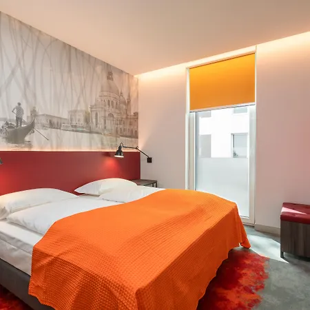Campanile South 3* Vienna