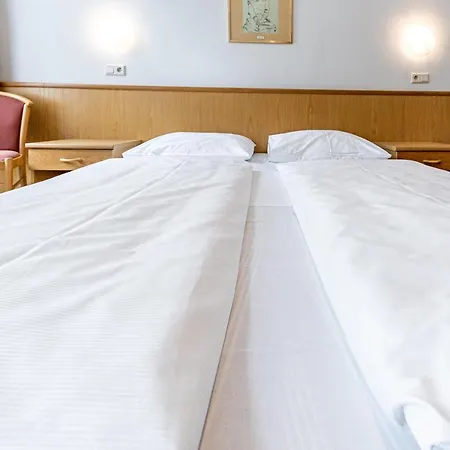 Hotel-pension Fuenfhaus Vienna