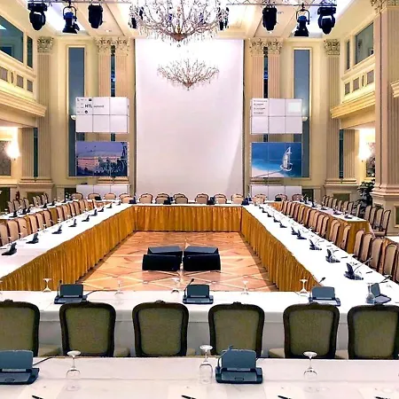 Independent - Grand Hotel Wenen