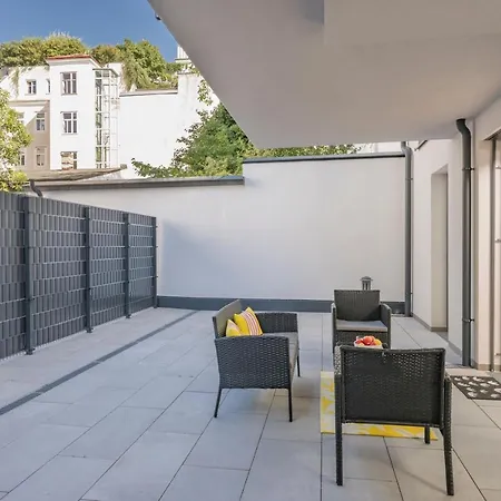 Apartment Premium Terrace Breitensee By Ichbucheat *