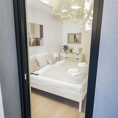 Premium Terrace Breitensee By Ichbucheat Apartment *