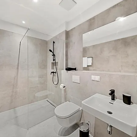Boutique Space Vie #3o5 Apartment
