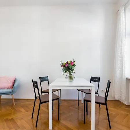 Apartment A&s Center *