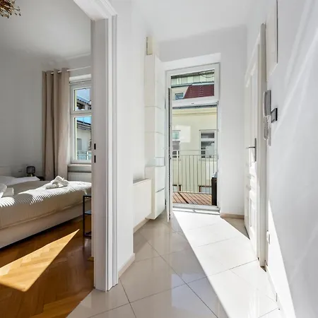 A&s Center Apartment Vienna