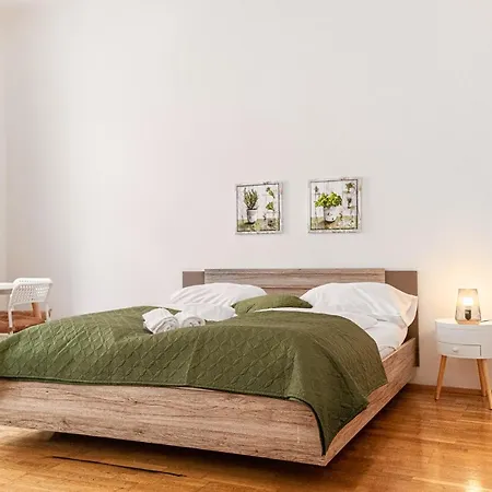 Smart 2br Apt. Perfect For Longstays Near Rennweg *
