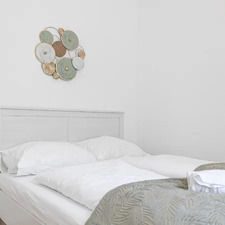 Smart 2br Apt. Perfect For Longstays Near Rennweg