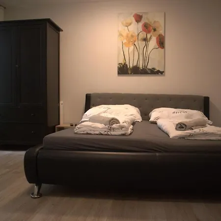 Brilliant Souterrain Apt. - Prater Amuesement Park Apartment