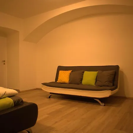 Brilliant Souterrain Apt. - Prater Amuesement Park Wien