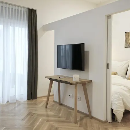 Lejlighedshotel Aaa About *
