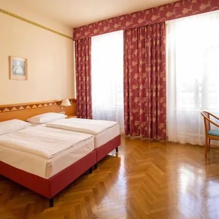 Hotel Post 3*
