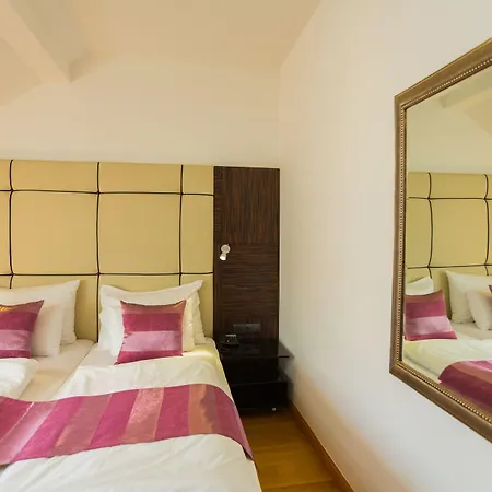 Hotel Western Arcadia Vienne