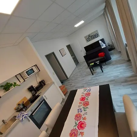 Apartman Favorita Apartment *