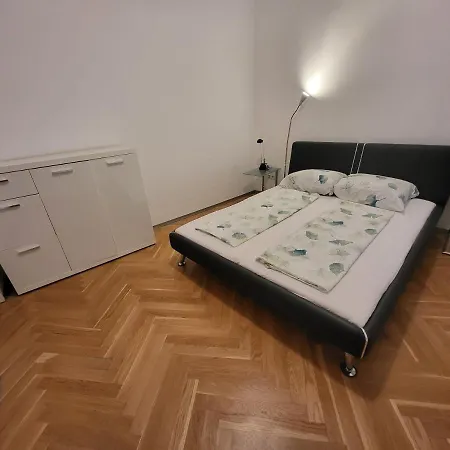 Apartment Cozynite Premium Hundertwasser *