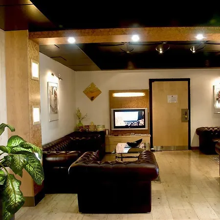 Hotel Lenas 3*