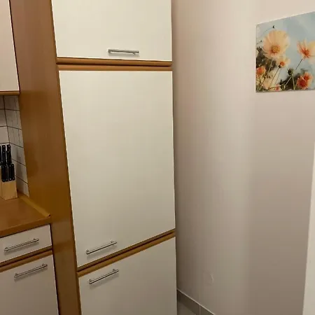 Klimatisiertes, Ruhiges Dachgeschoss Cityapartment Im Zentrum Wiens Apartment