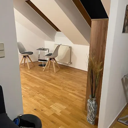 Klimatisiertes, Ruhiges Dachgeschoss Cityapartment Im Zentrum Wiens Vienna