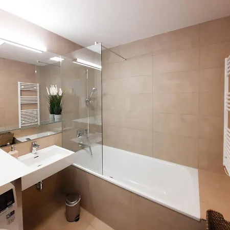 Diamondview Luxury Apartment