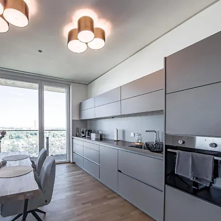 Diamondview Luxury Apartment *
