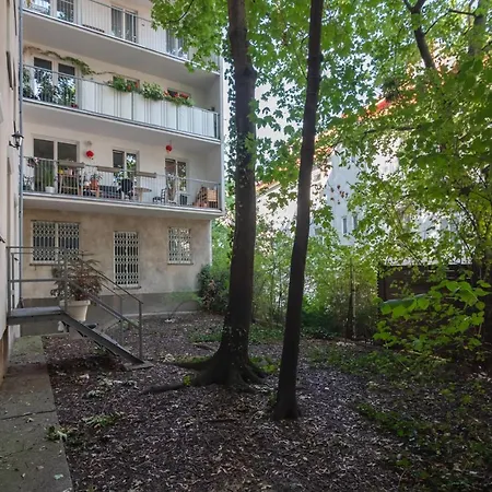 Absolute Ruhelage Im Zentrum Mit Parkplatz