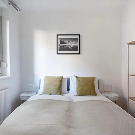 Absolute Ruhelage Im Zentrum Mit Parkplatz Apartment Wien