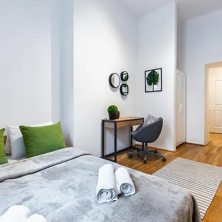 Apartment Stylish Designed In A Calm District *