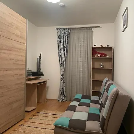Lovely 3 Apartment