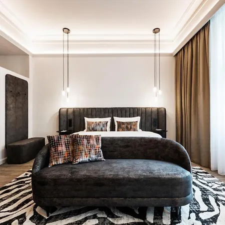 Hotel O11 Boutique 4*