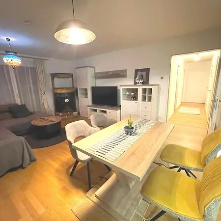 Apartment Lovely 3
