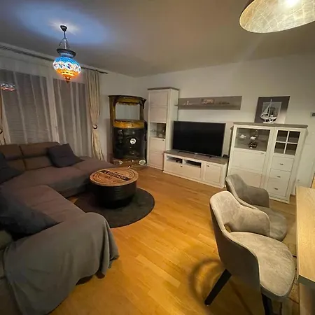 Apartment Lovely 3 *