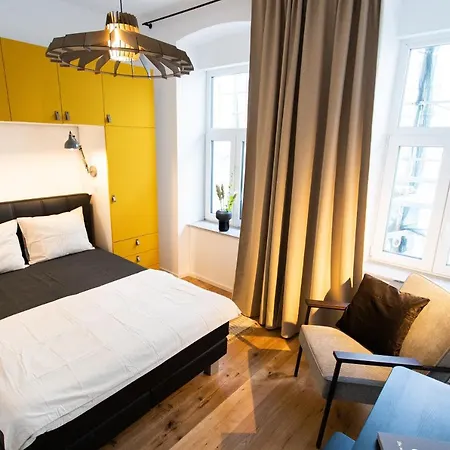Stilvolle Mit Ruhig Gelegenem Balkon Apartment *