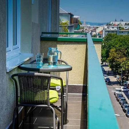 Am-residence No. 19 * Viena