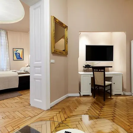 Apartment Urban In Downtown *