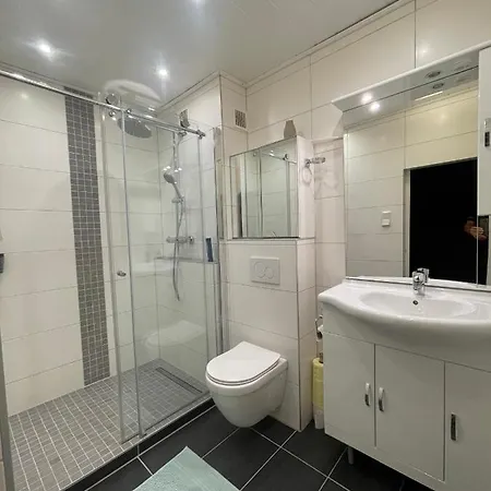 Apartment 19 *