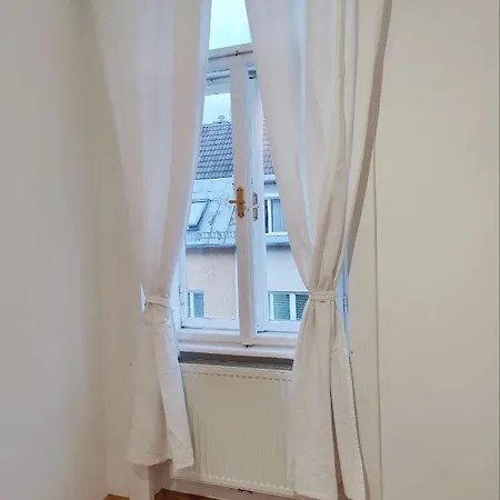 Apartment Mariahilfer 4 Min To The Shopping Center And Schoenbrunn Palace Vienna
