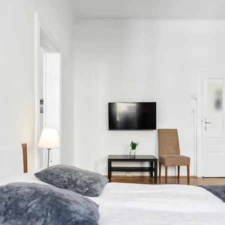 Beautiful 2br Aptartment 12 Minutes To Downtown Apartment Vienna