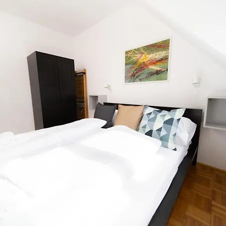 Cozy Maisonette Ottakring Apartment