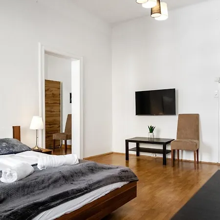Beautiful 2br Aptartment 12 Minutes To Downtown Apartment *