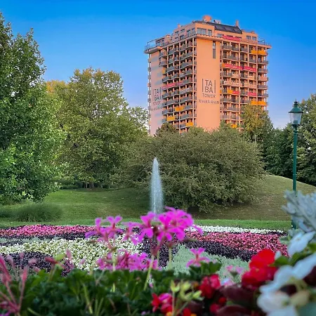 Parkblick / Therme / Fitnessraum / Terrasse / U-bahn