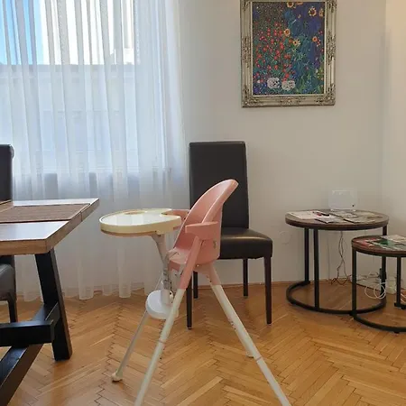 Apartment Sunny And Spacious Near Centre Vienna
