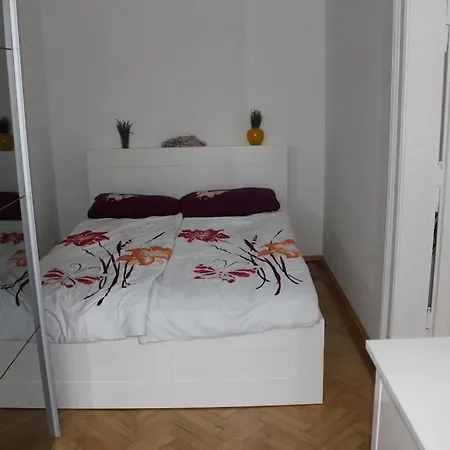 My Happy Place Apartment *